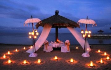 Honeymoon Special Candle Light Dinner In Thekkady - Skysafar.com