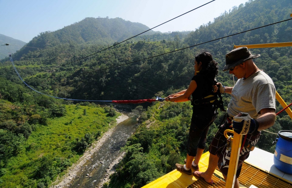 Giant Swing in Rishikesh - Skysafar.com
