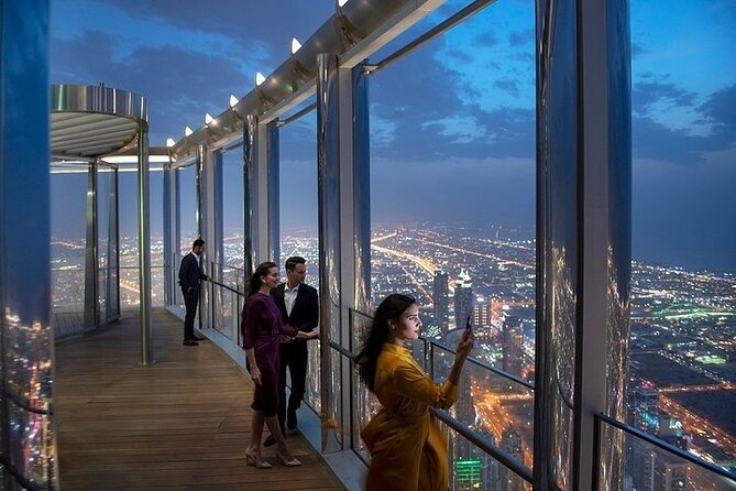 Visit Burj Khalifa - 124th Floor