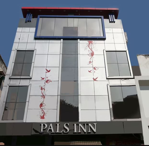 Hotel Pals Inn