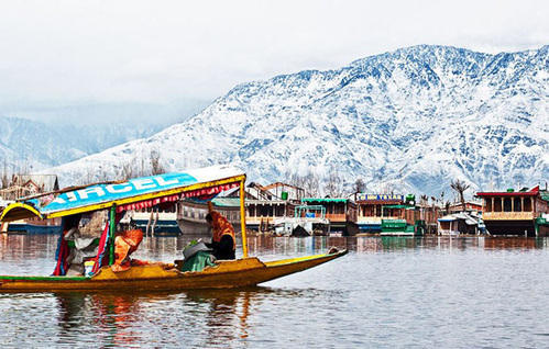 Memorable Kashmir with Pahalgam Family Tour Package - 4 Nights 5 Days