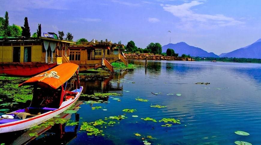 Fantastic Kashmir Family Tour Package  5 Nights 6 Days
