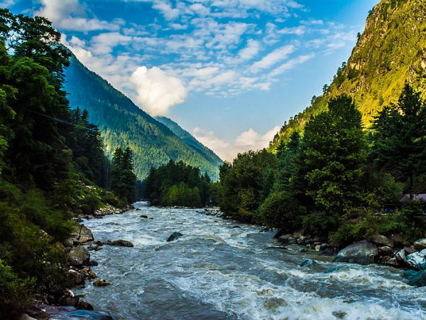 Kasol Kheerganga Trekking Package