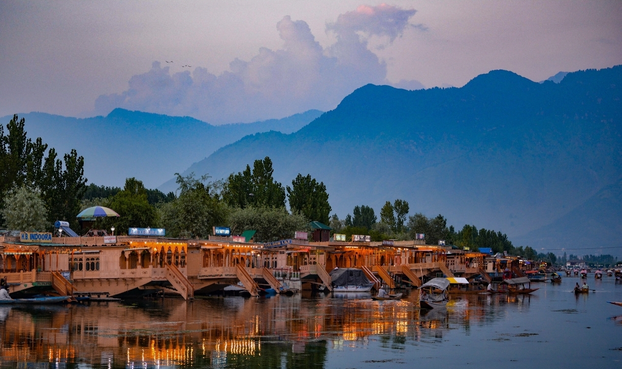 Kashmir Package l Sumaru Tourism