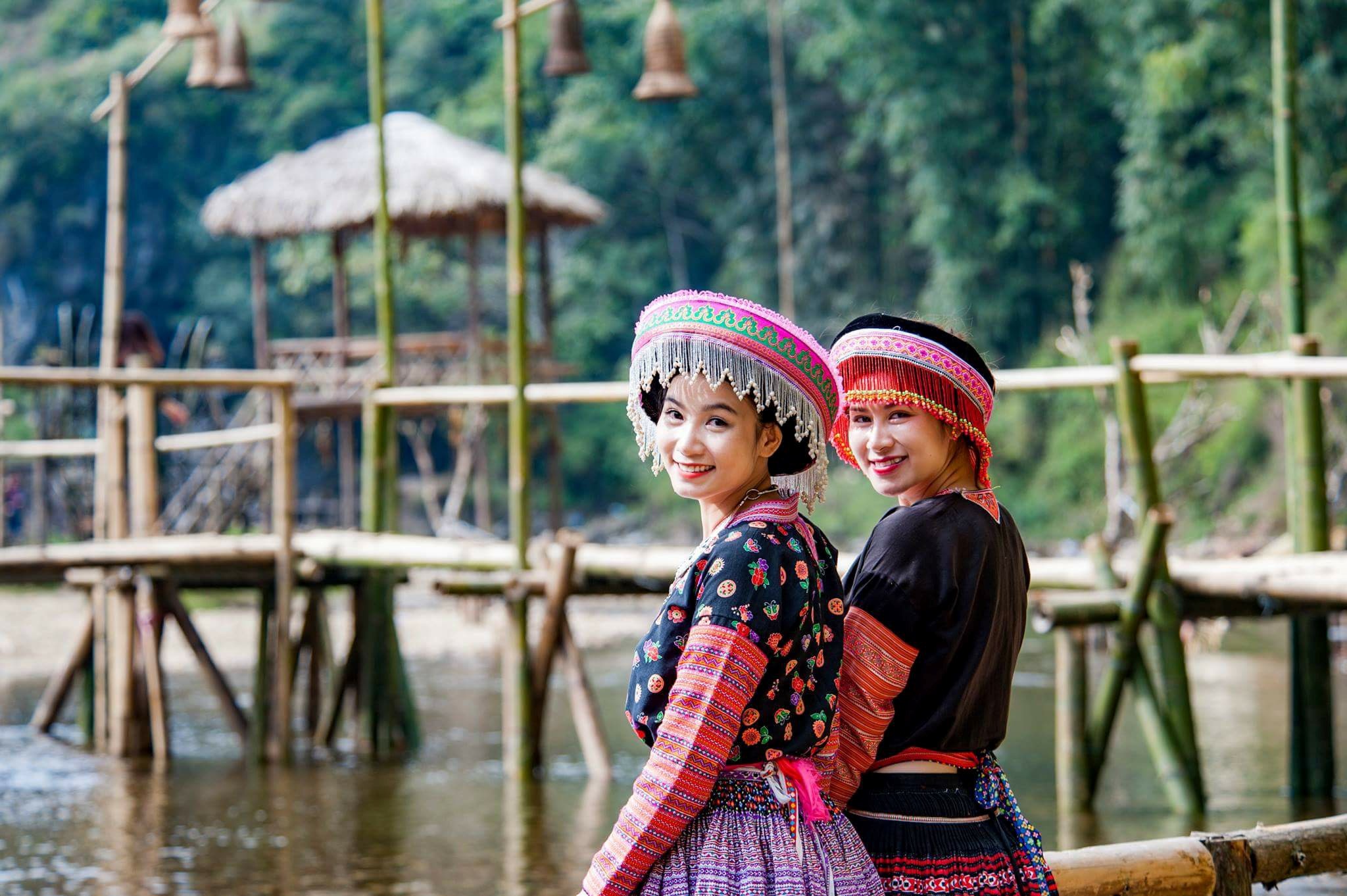 6D5N HANOI  HALONG ON CRUISE  SAIGON