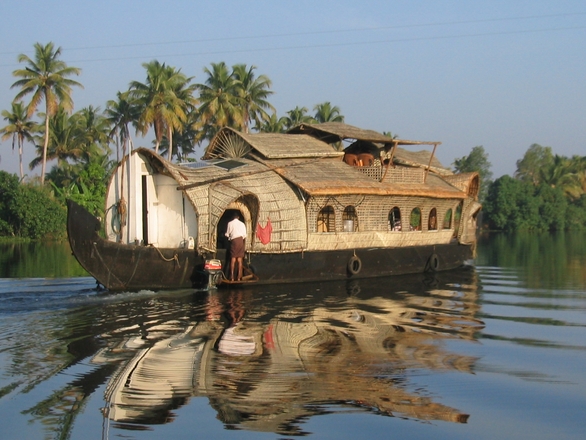 HOUSEBOAT KERALA