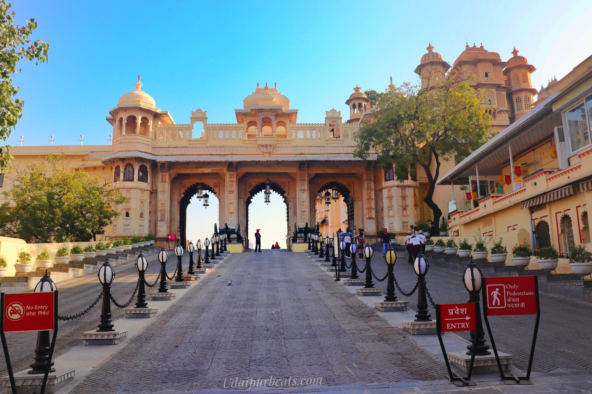 City palace udaipur | Soma Travel World