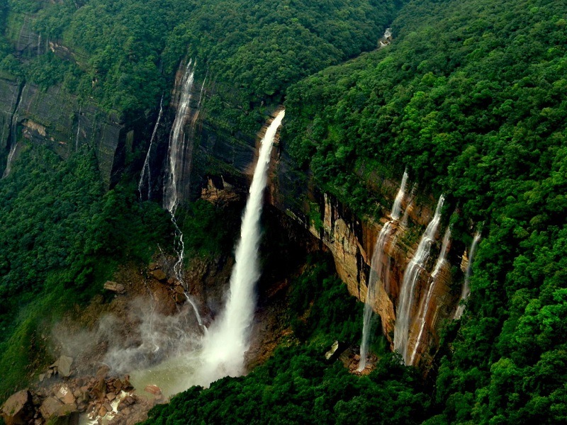 Seven Sister Waterfall