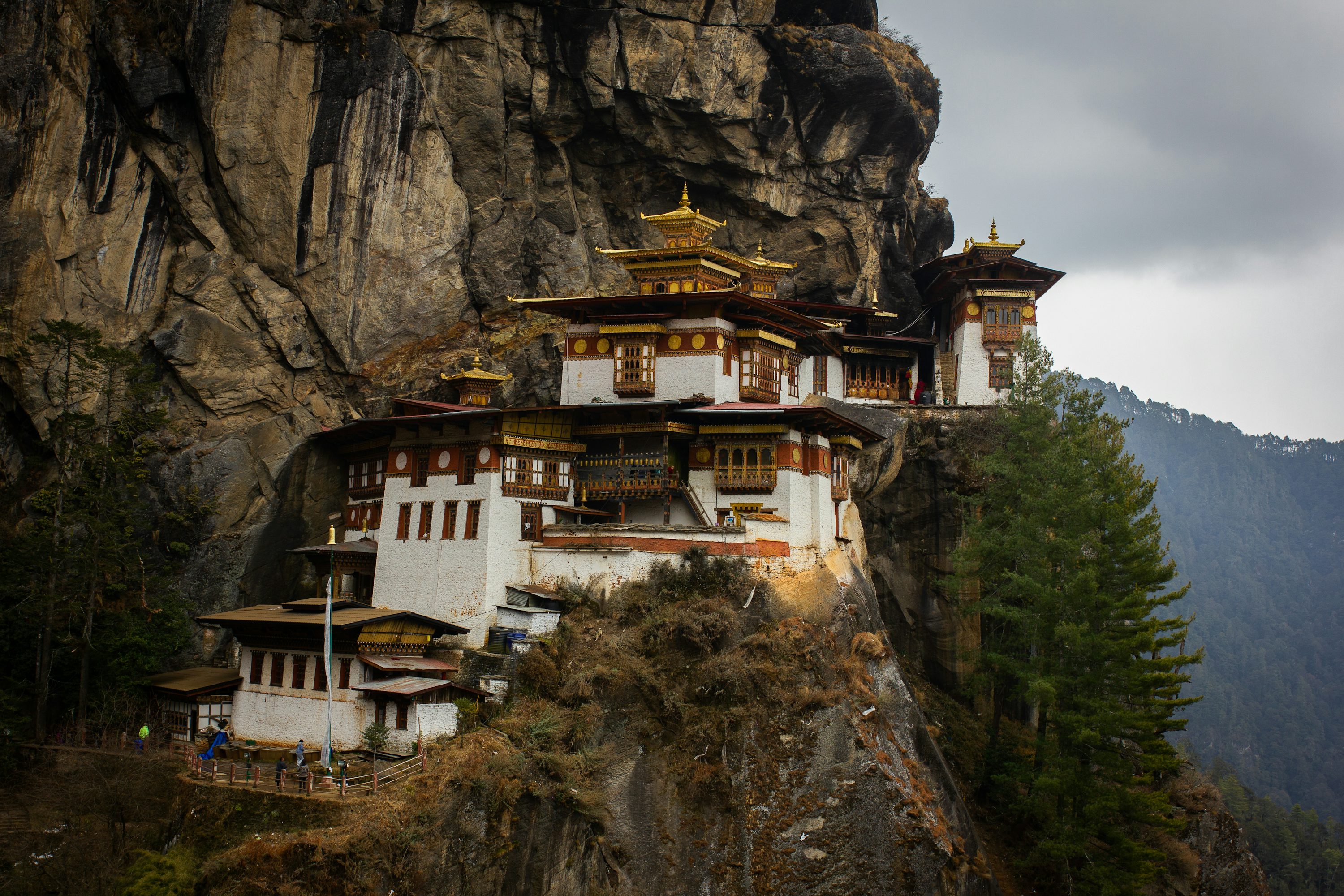 BHUTAN 06 NIGHTS 07 DAYS FROM PHUENTSHOLING