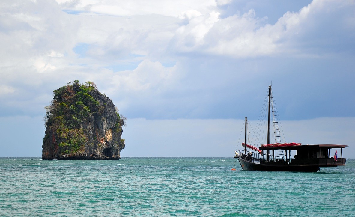 Best day tours in Phuket | Krabi & Bangkok for first time visitors