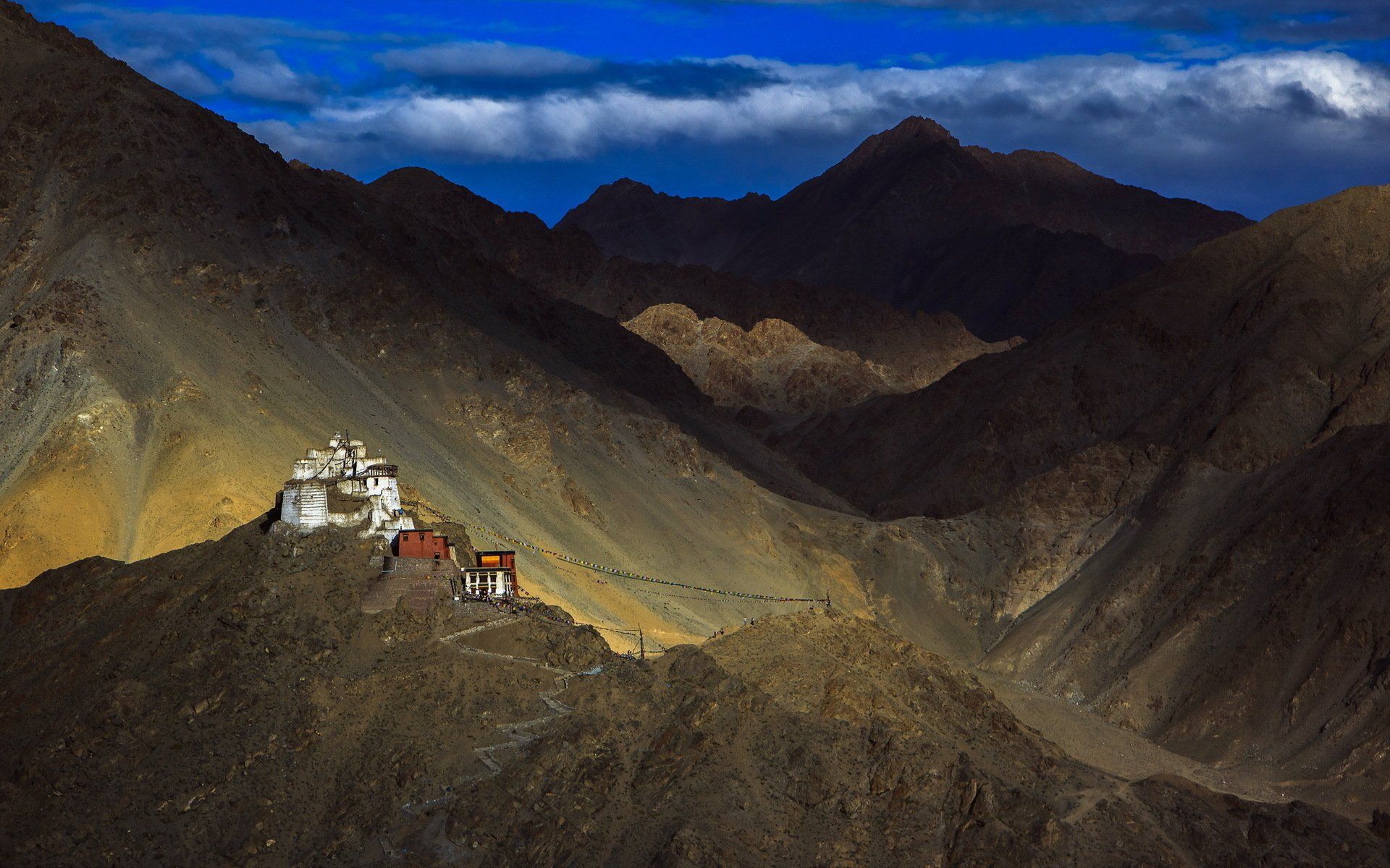 Amazing Leh Ladakh 6 Nights 6 Days