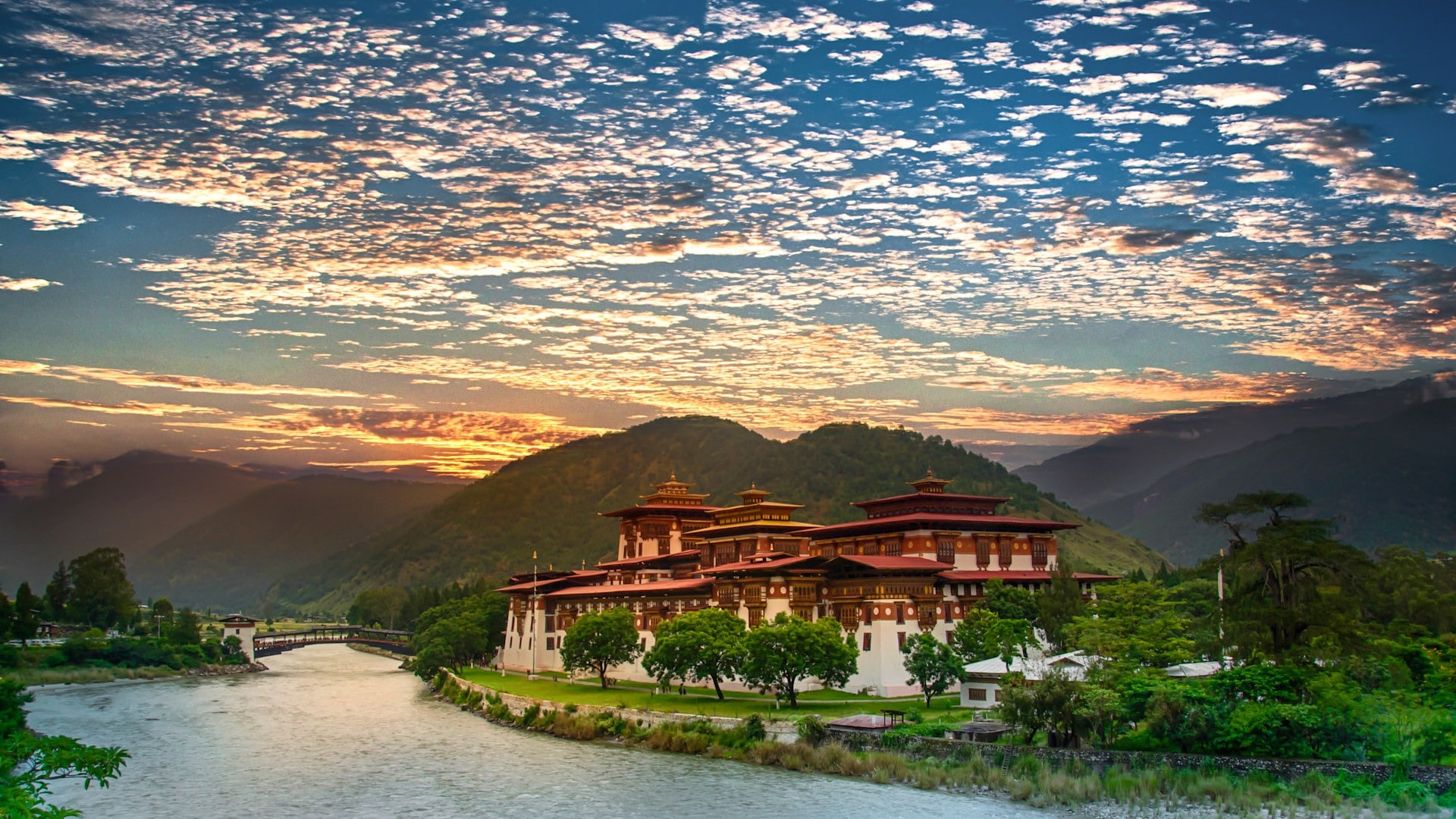 Bhutan Package 7N8D Paradise Bhutan