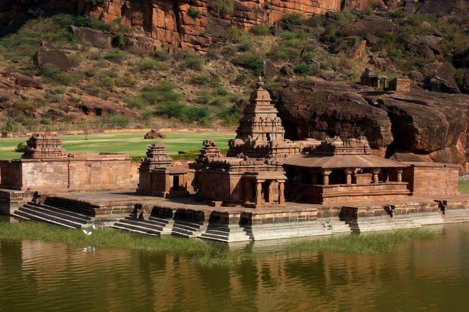 Hampi Historic Retreat