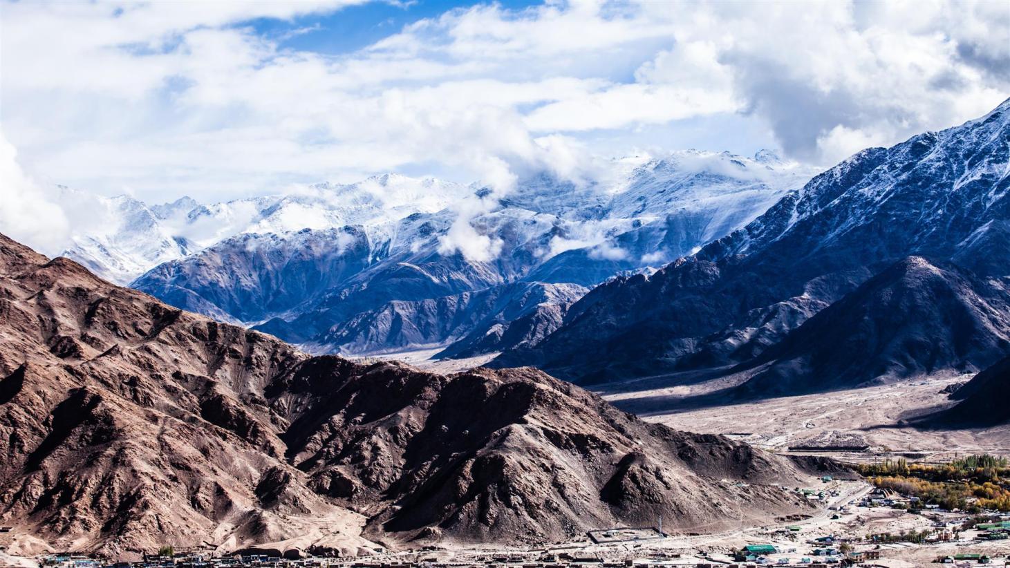 Manali-Rohtang-Keylong highway