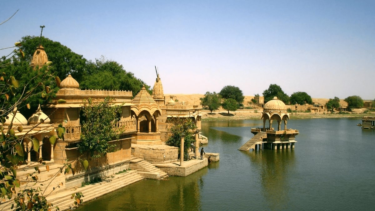 Exploring Rajasthan art and architecture transports one visually.