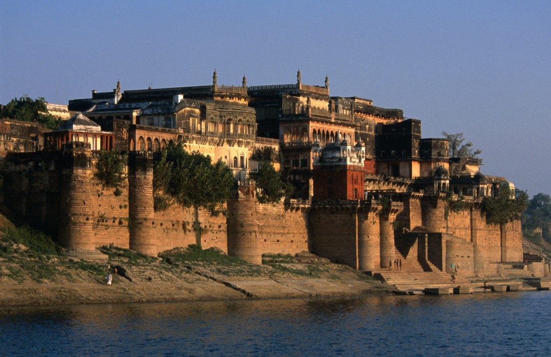 Majestic view of Ramnagar Fort overlooking the Ganges, showcasing its rich history and architectural grandeur.