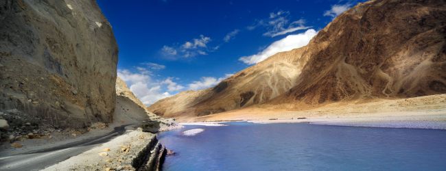 Top Ladakh Packages for Offbeat Experiences