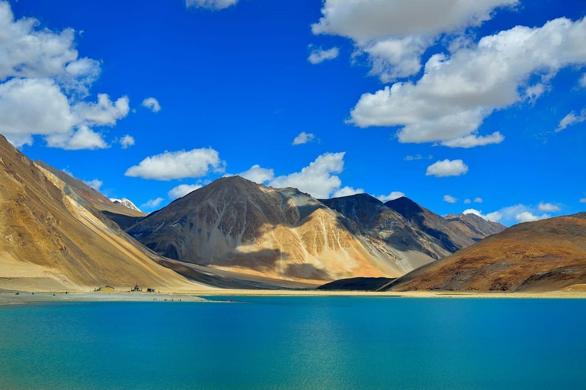 top travel agent for Ladakh bike trip