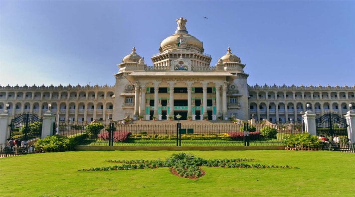 Karnataka (Blu Vacation)
