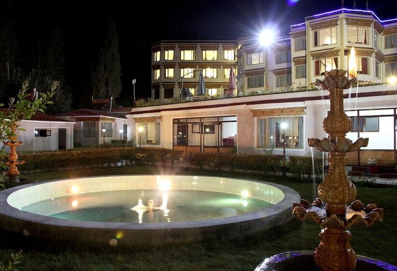 ../Images/HmHotelRooms/Dinu_73442/638580488628018650_temp.jpg