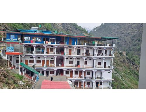 ../Images/HmHotelRooms/Dinu_73442/638588060108418103_temp.jpg