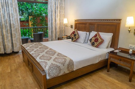 Neelams The Grand-Goa