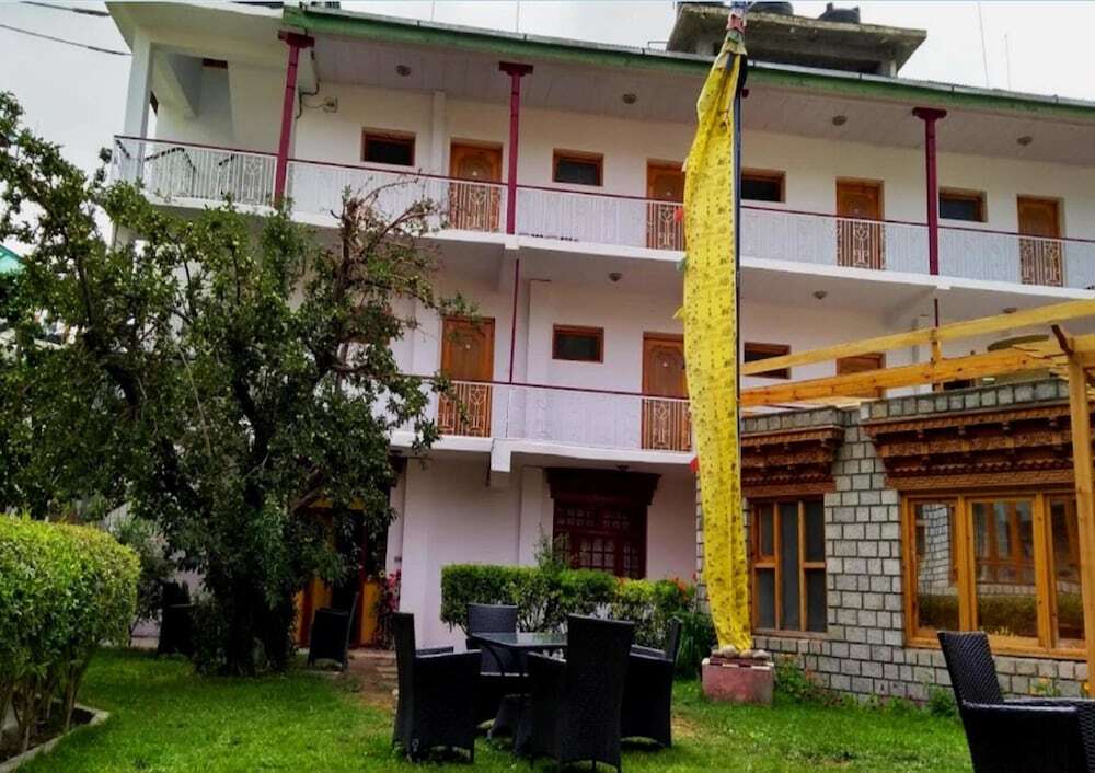 Hotel Mahay Palace