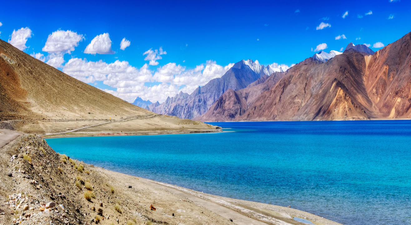 Weekend Tour To Leh with Nubra