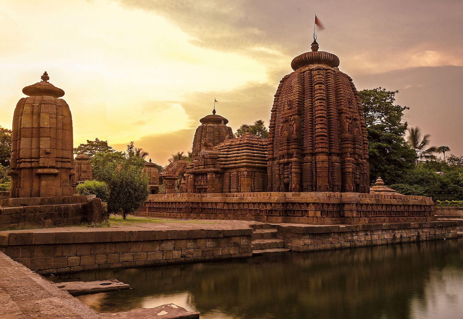 4 Nights Odisha Package ( Travbroad.com )